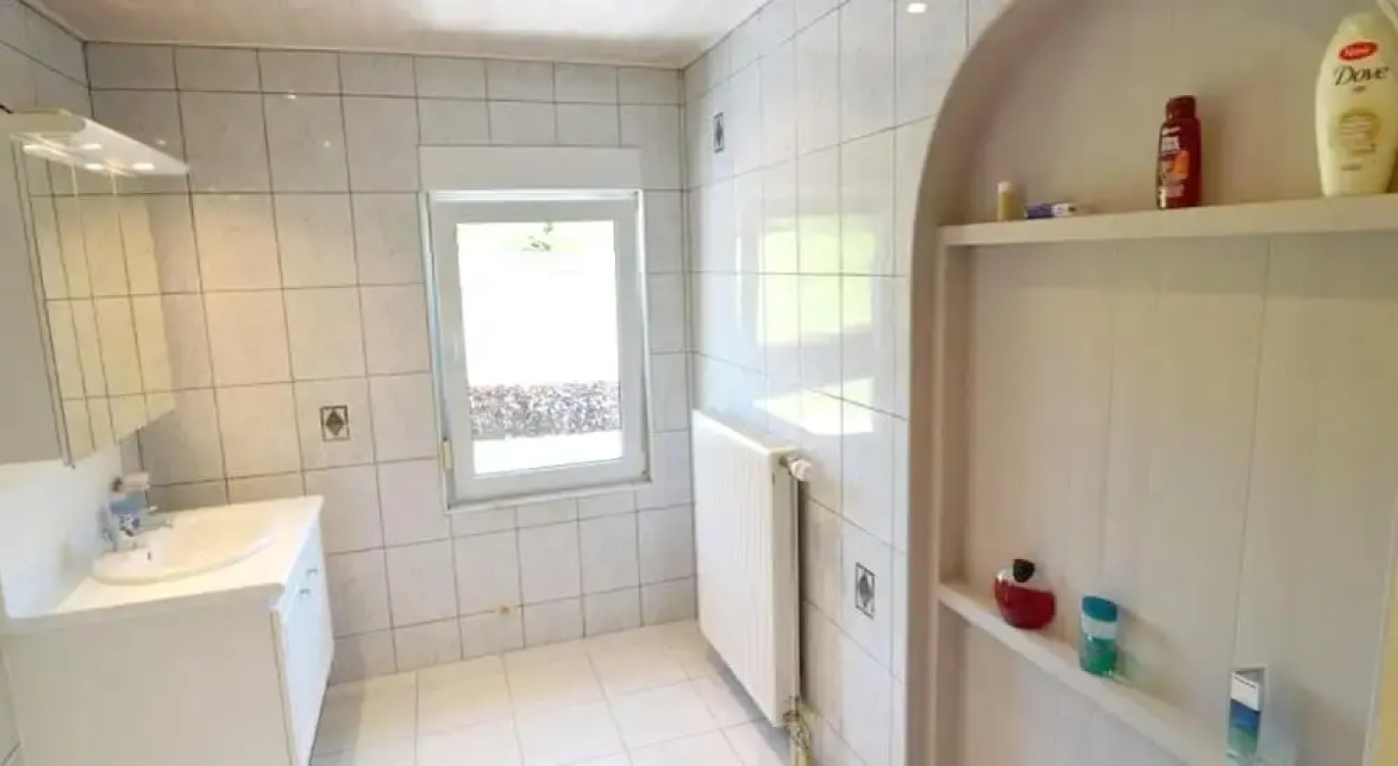 House with 5 Bedrooms in Bertogne, with Wonderful Lake View, Enclosed Garden And Wifi