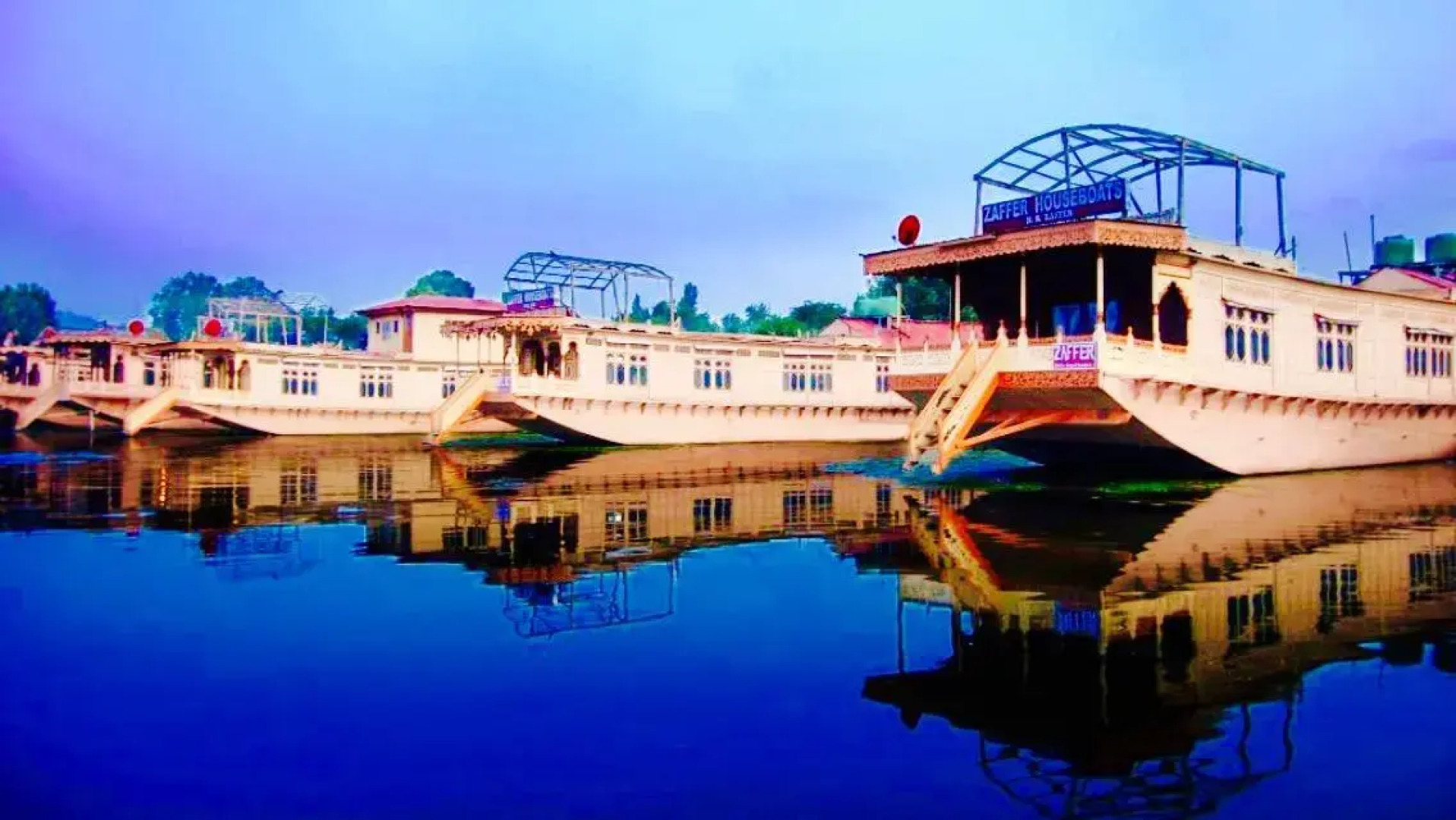 Zaffer Group of Houseboats