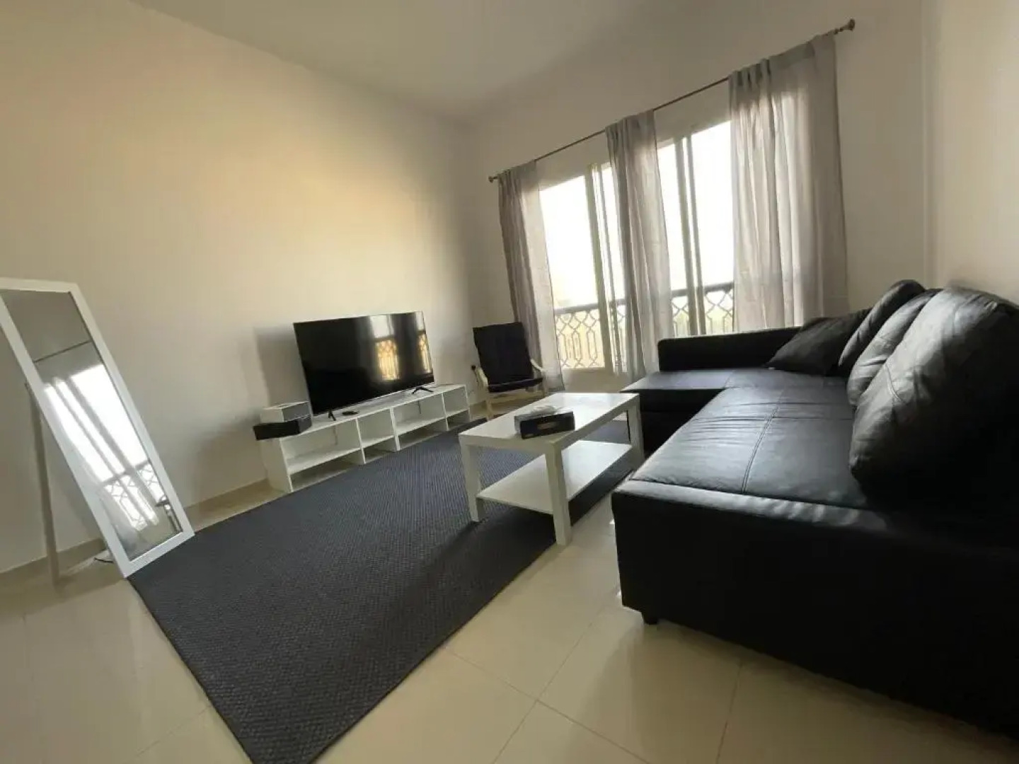 Amazing 1 Bedroom Apartment Next To The Beach