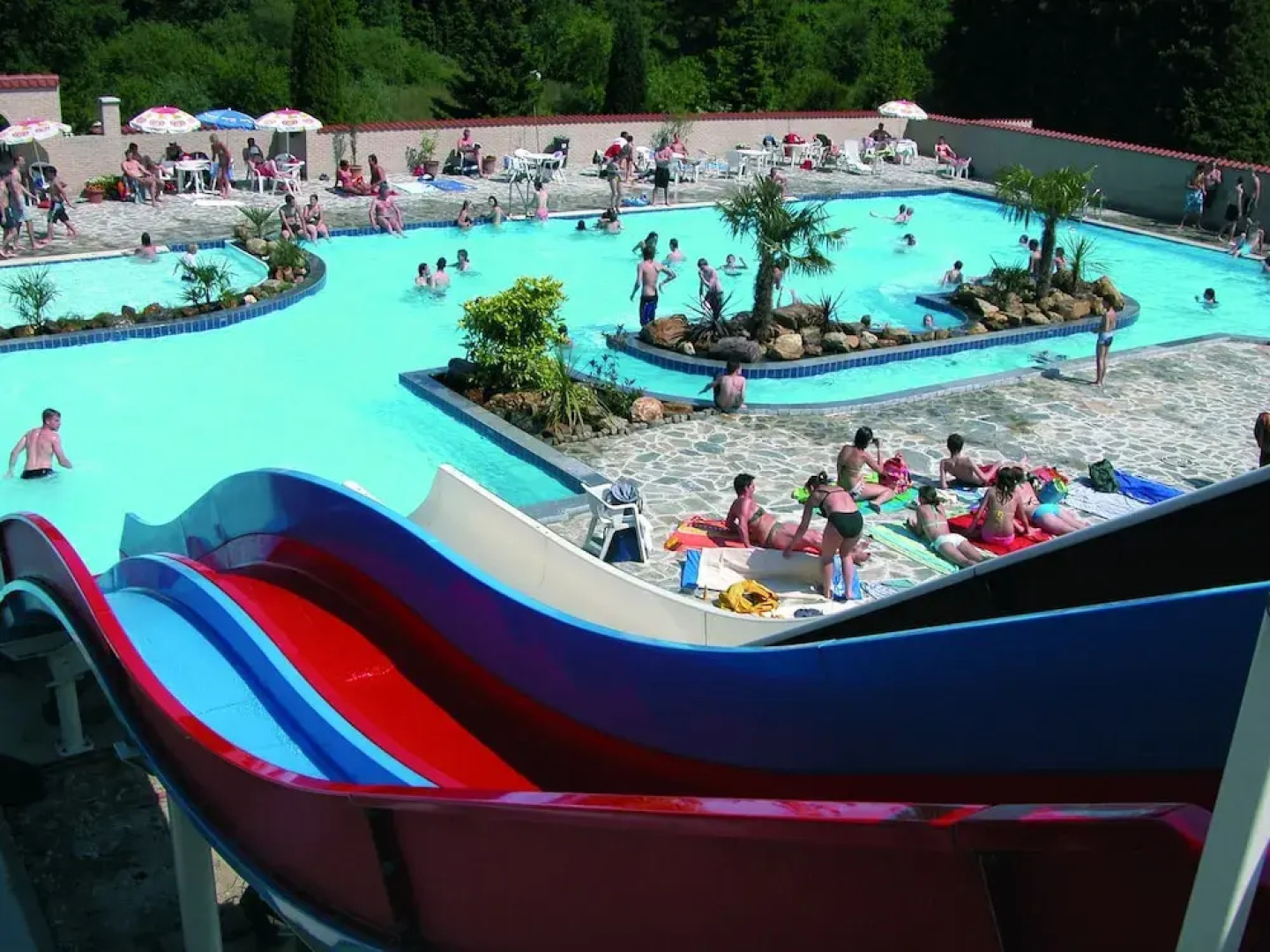 Luxurious Holiday Home with Swimming Pool in Hechtel-Eksel