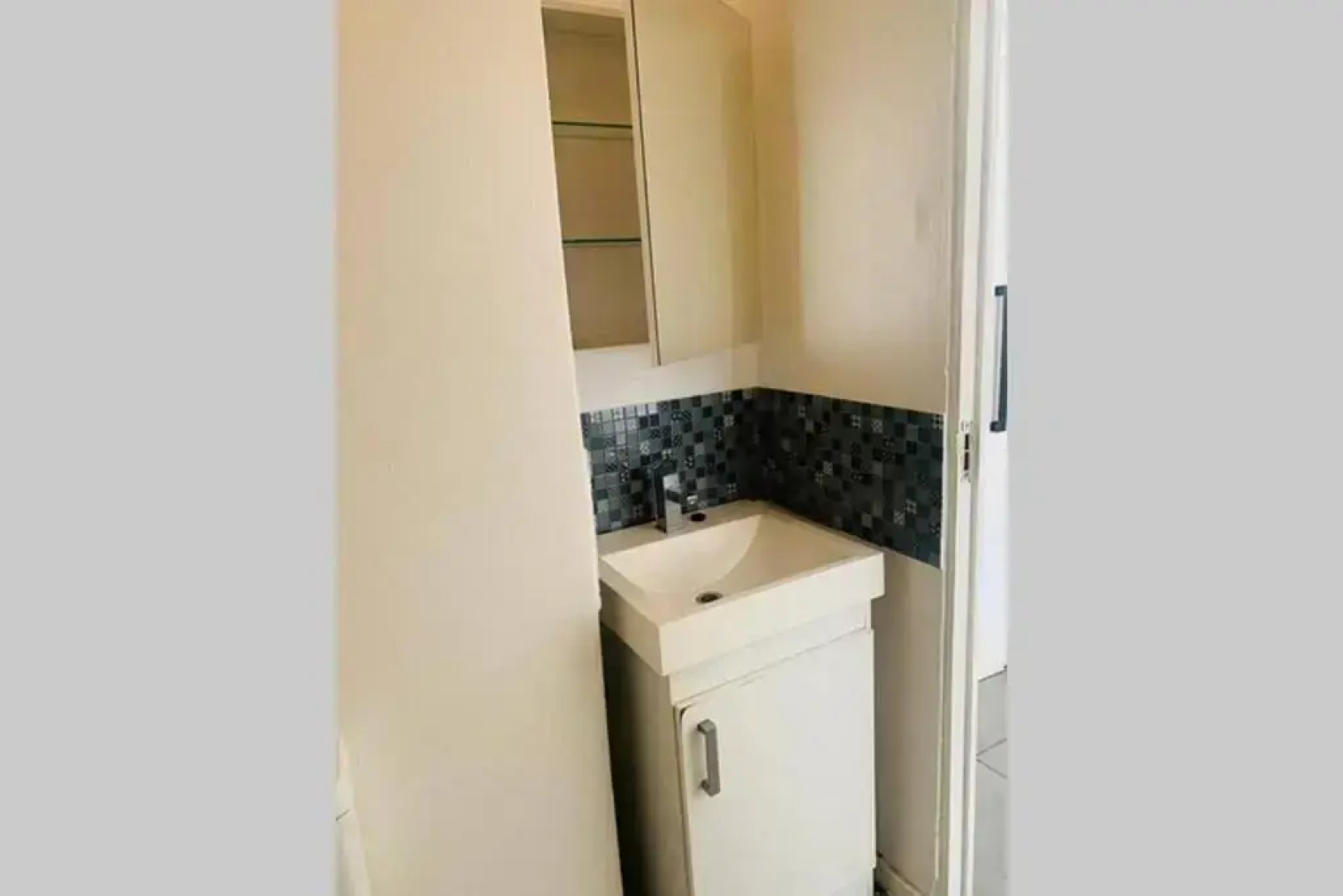 12 Decades Art Hotel