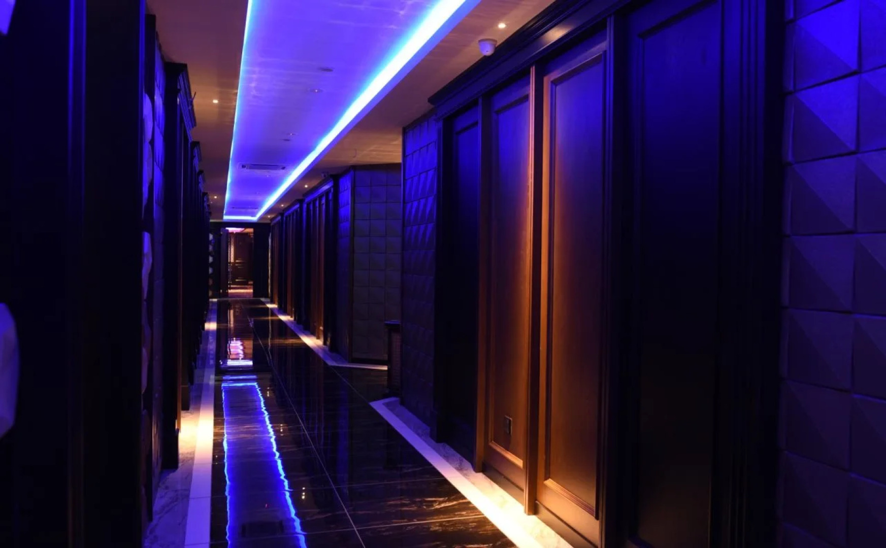 Vangohh Eminent Hotel & Spa