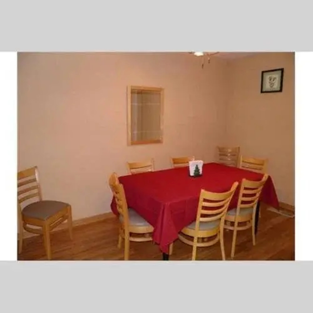 3221 Marlette Circle