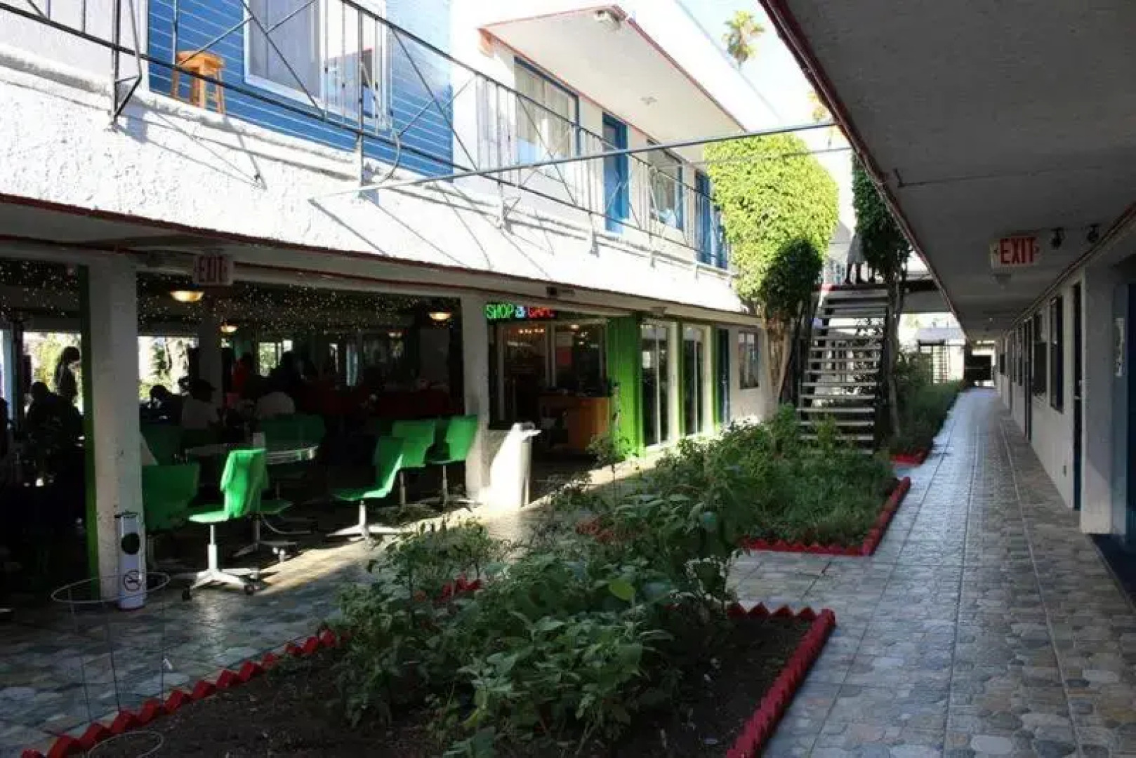 Tradewinds All Suite Hotel