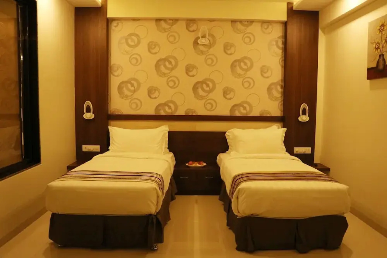 Click Hotel Sagar Plaza Chakan, Pune