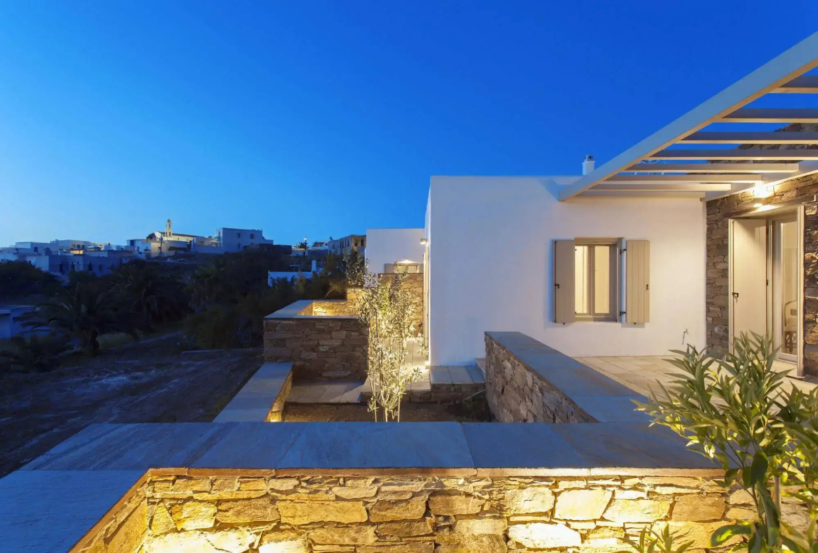 White Tinos Luxury Suites