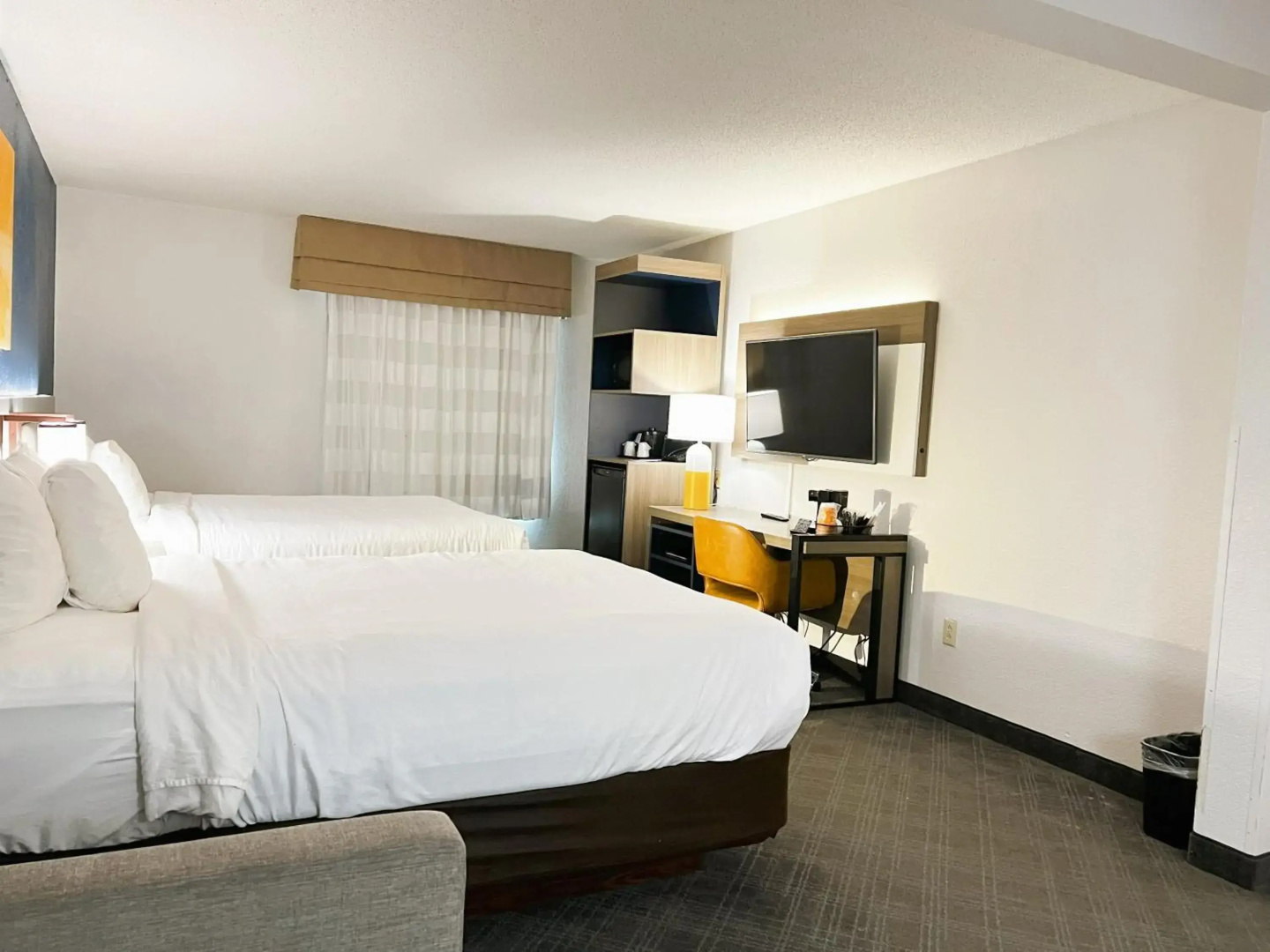 Comfort Inn & Suites Sheboygan I-43