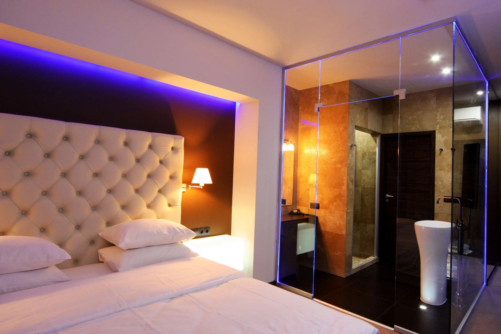 Отель LH Hotel & SPA