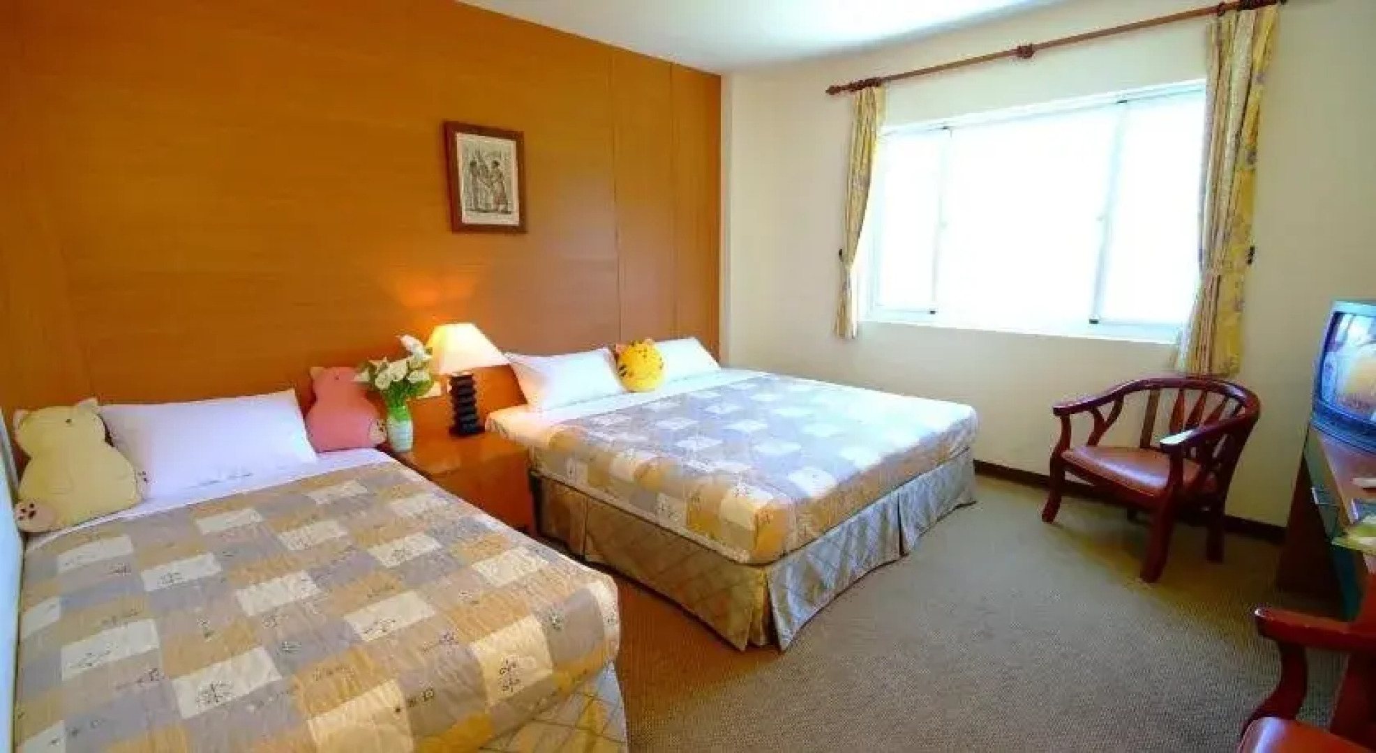 East Sun Spa Garden Hotel