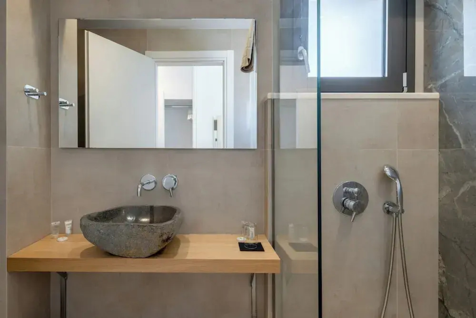 Golden Bee Lifestyle