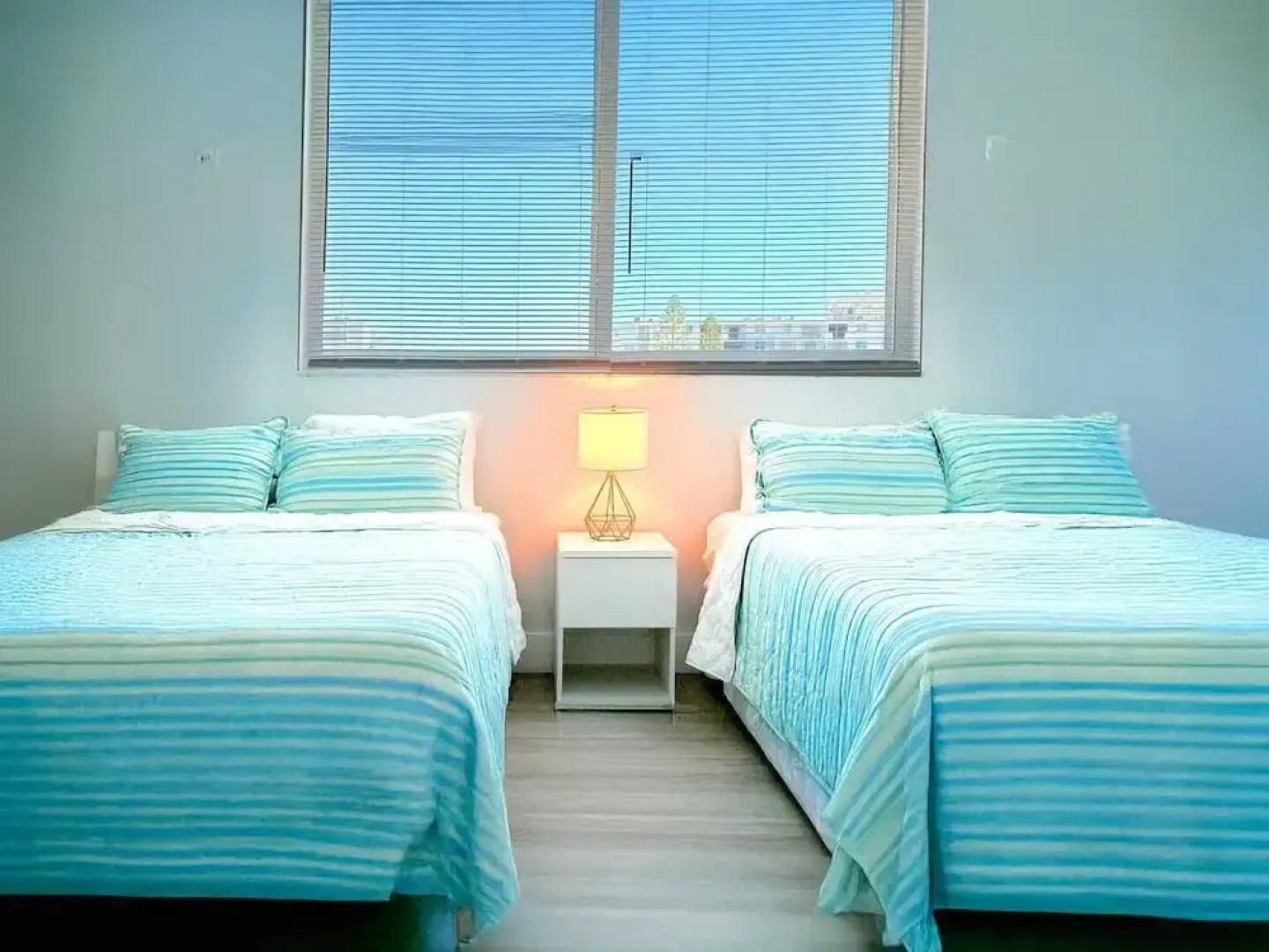 Top Location Waterfront Balcony Dream