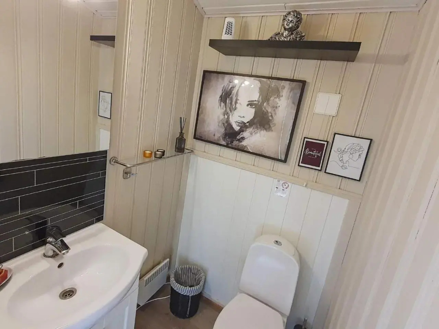 8 Person Holiday Home in Sundlandet