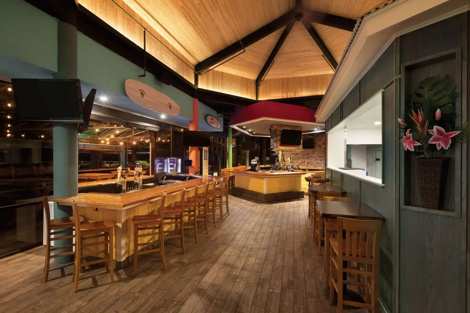 Surfbreak Virginia Beach Oceanfront, an Ascend Collection Hotel