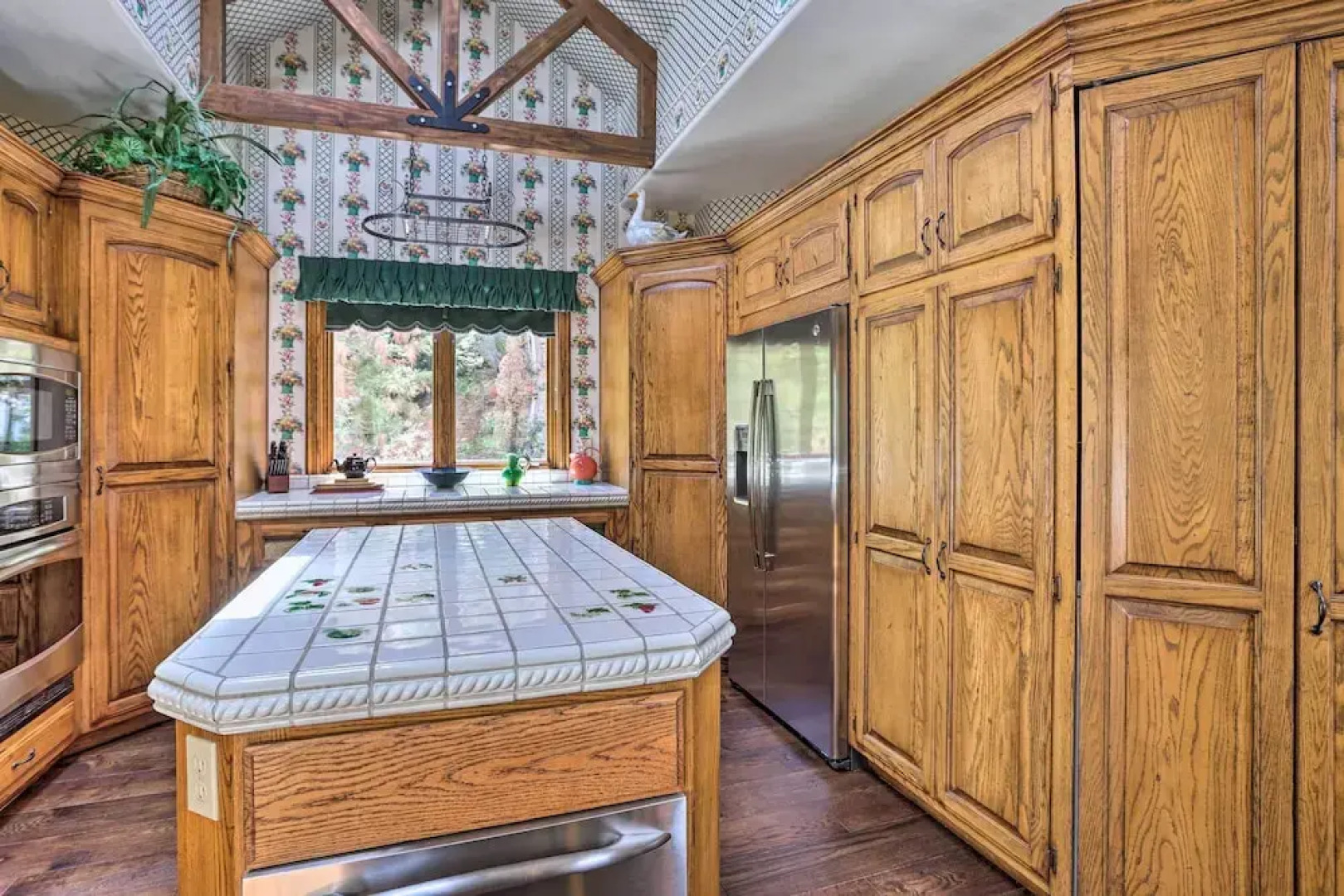 Ornate Lake Arrowhead Home With Deck