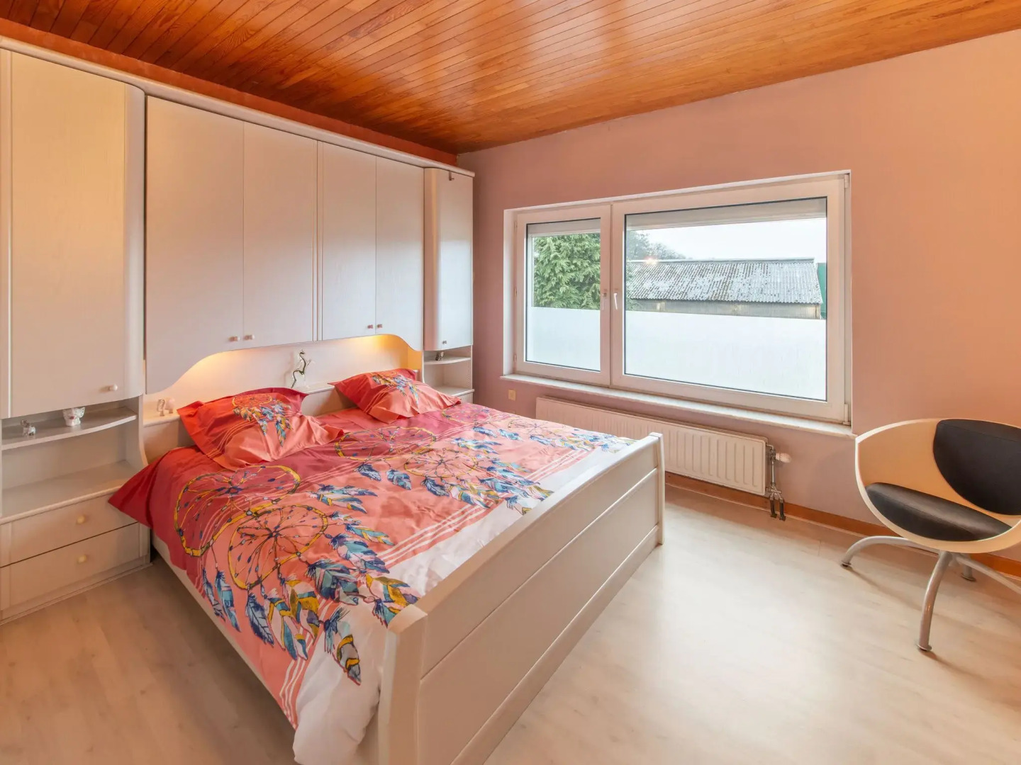 Sweet Home in Chiny With Garden