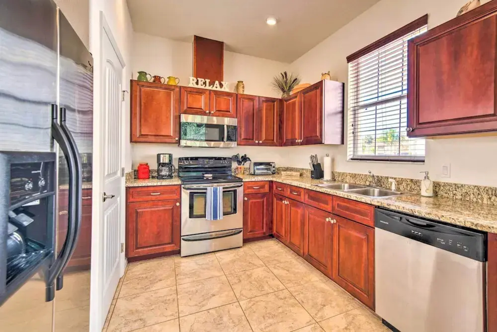 Pet-friendly Homosassa Condo: Walk to River!