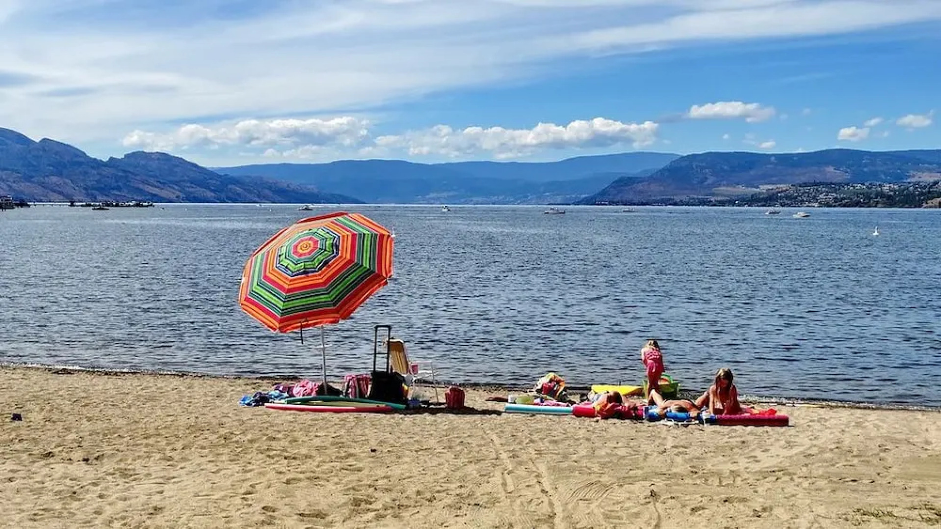 Boyce-Gyro Beach Bed and Breakfast