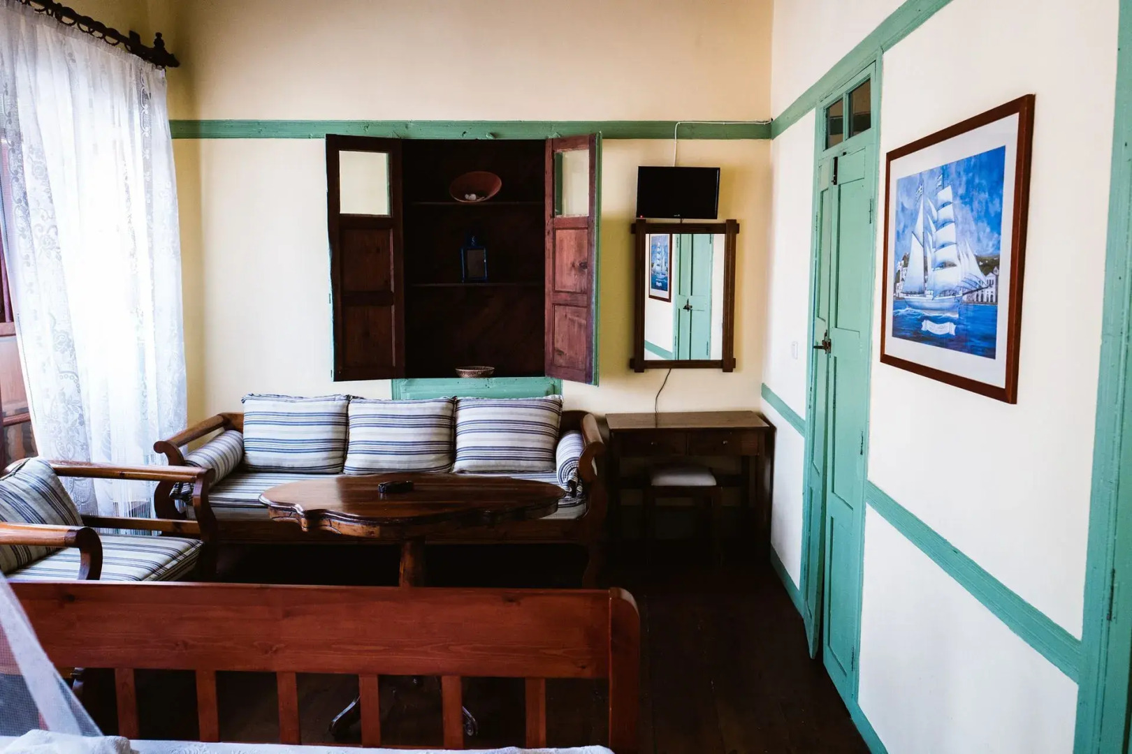 Karnayo Traditional Houses