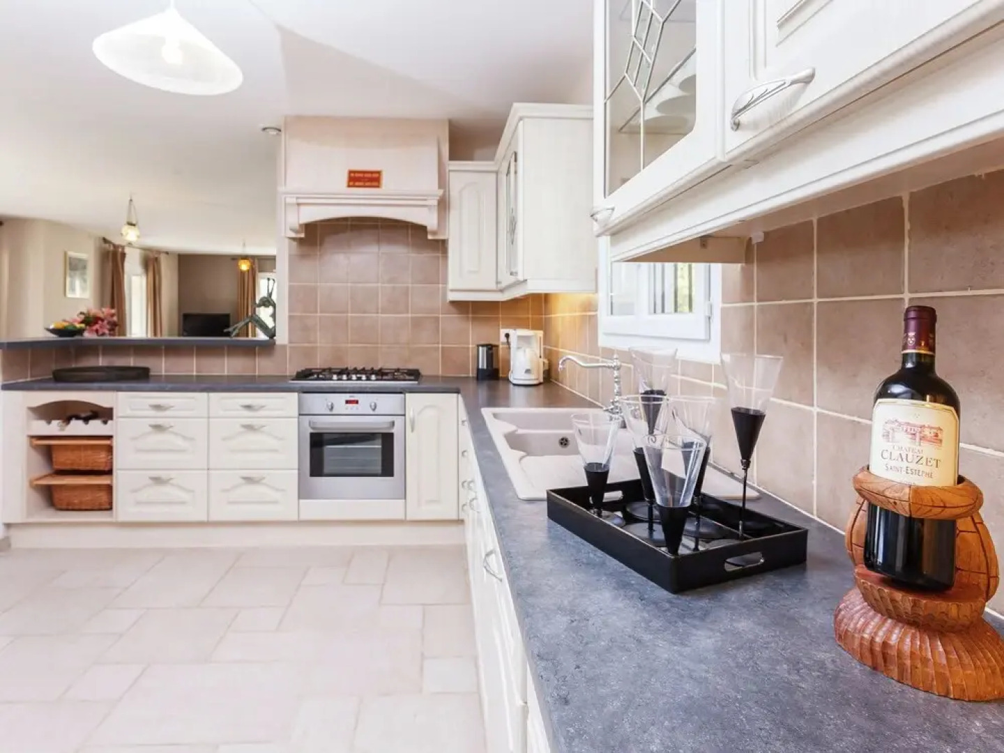 Luxury Villa in Cazals with Swimming Pool