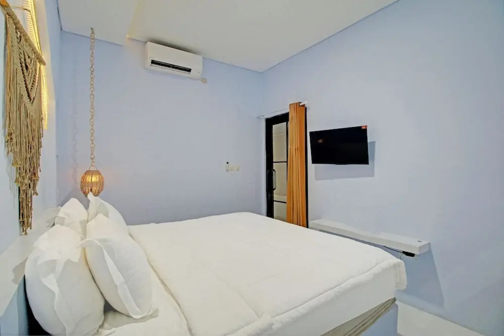 Collection O 93004 Double D Guest House