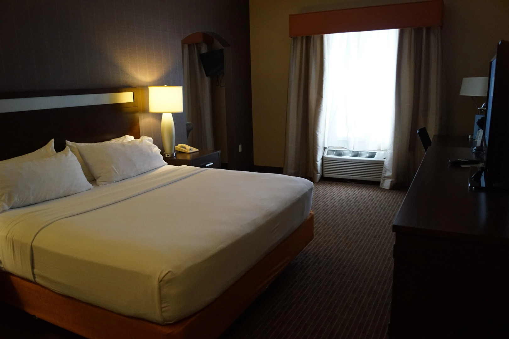 Holiday Inn Express Hotel & Suites Watertown-Thousand Island by IHG