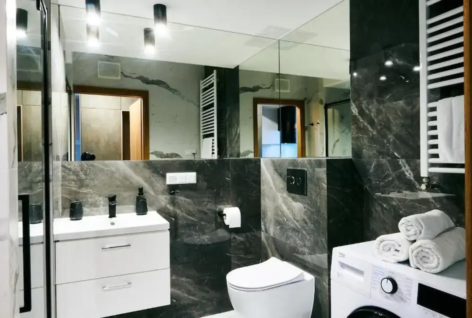 Easy Rent Apartments - DIAMOND