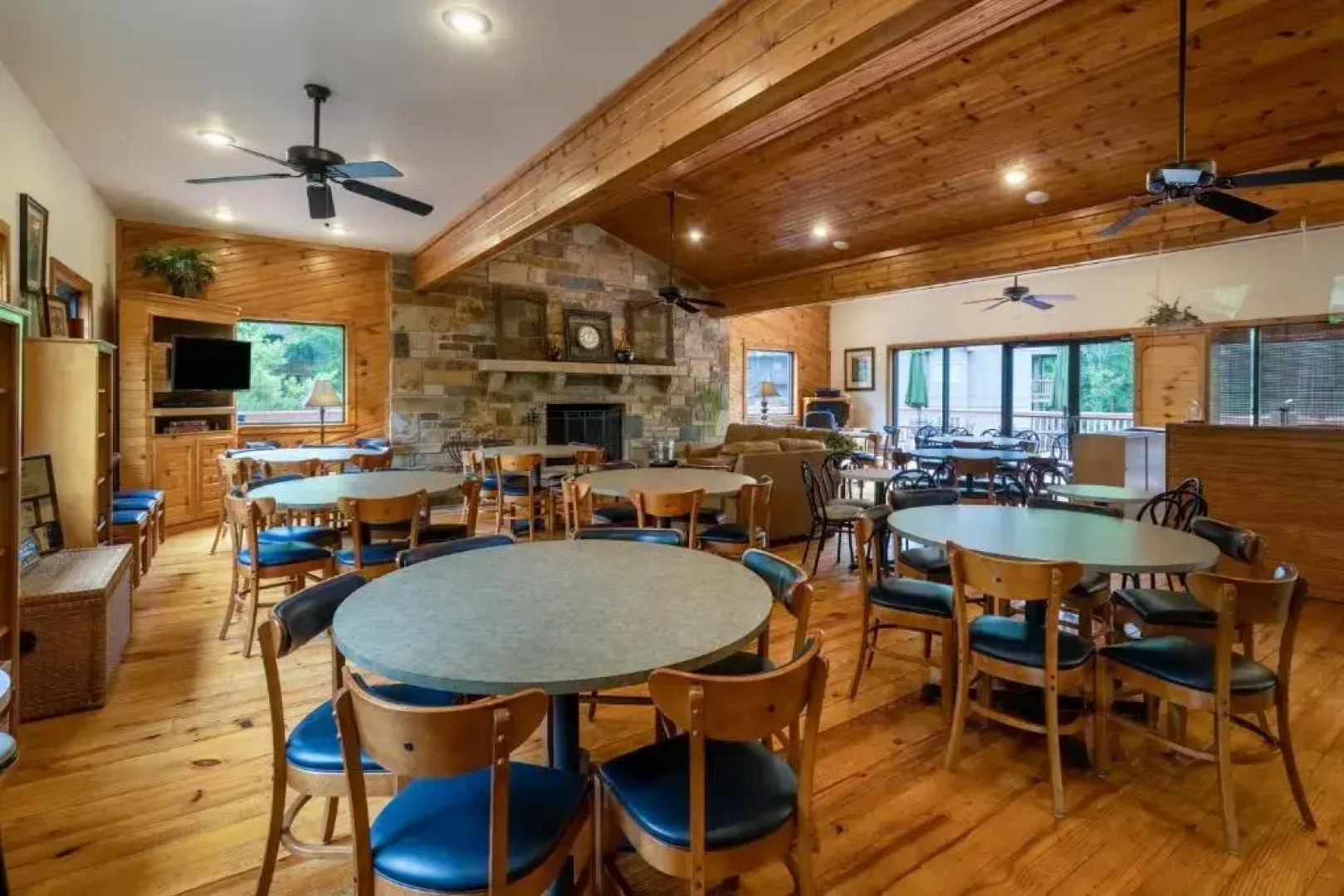 Ramada by Wyndham Hot Springs Village
