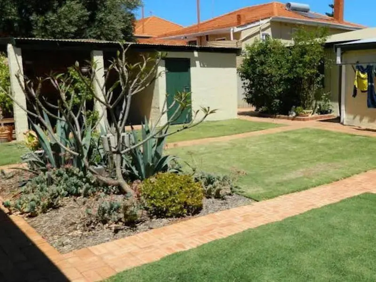 Champion Bay Apartments