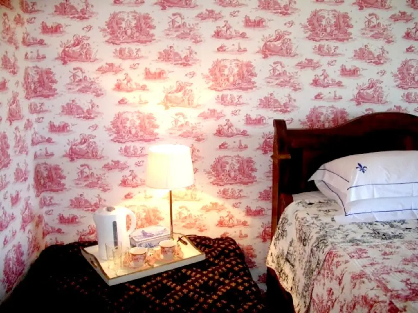 Mansion With 5 Bedrooms in Bouilhonnac, With Furnished Garden and Wifi