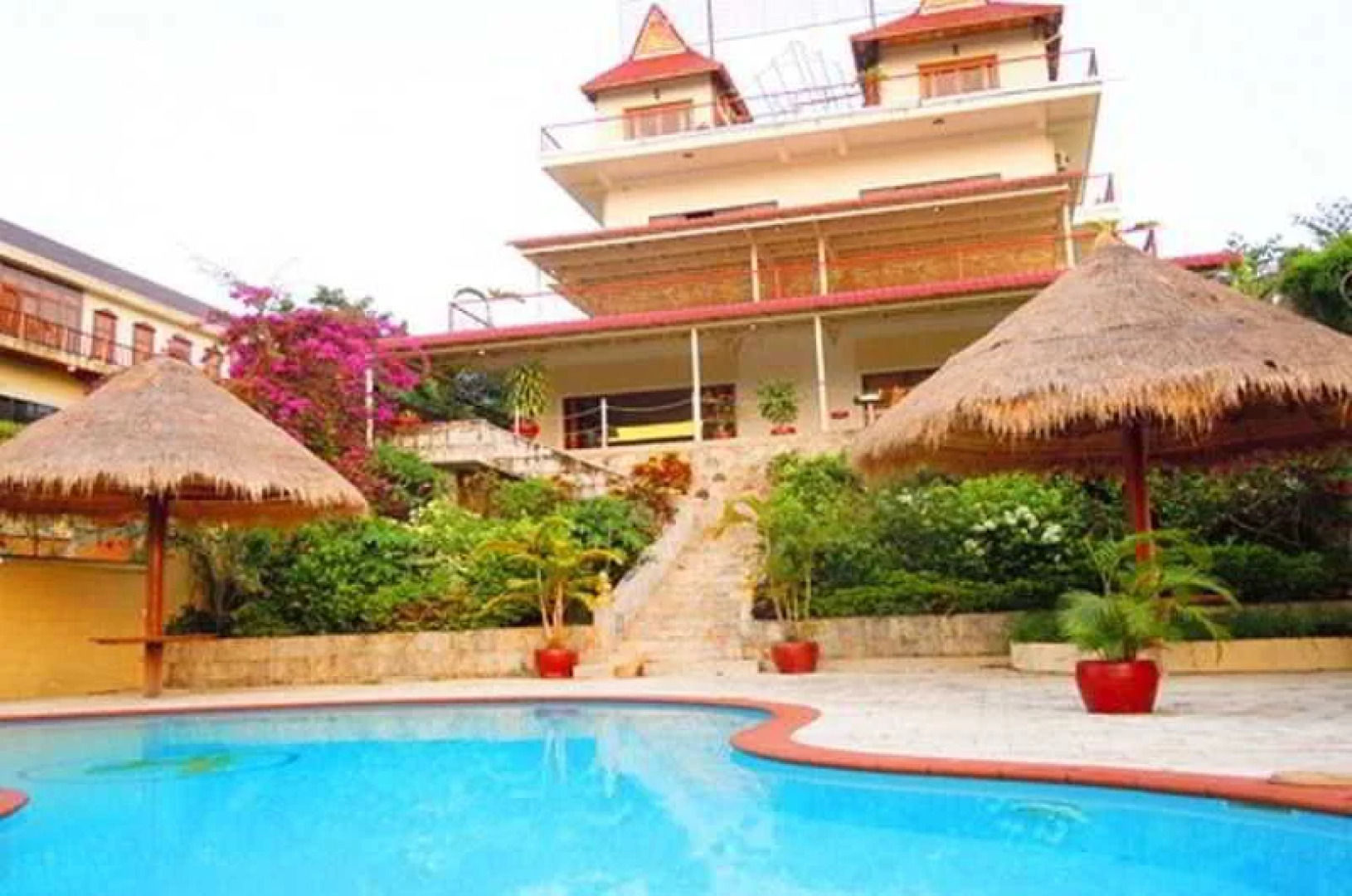 Golden Rooster Resort