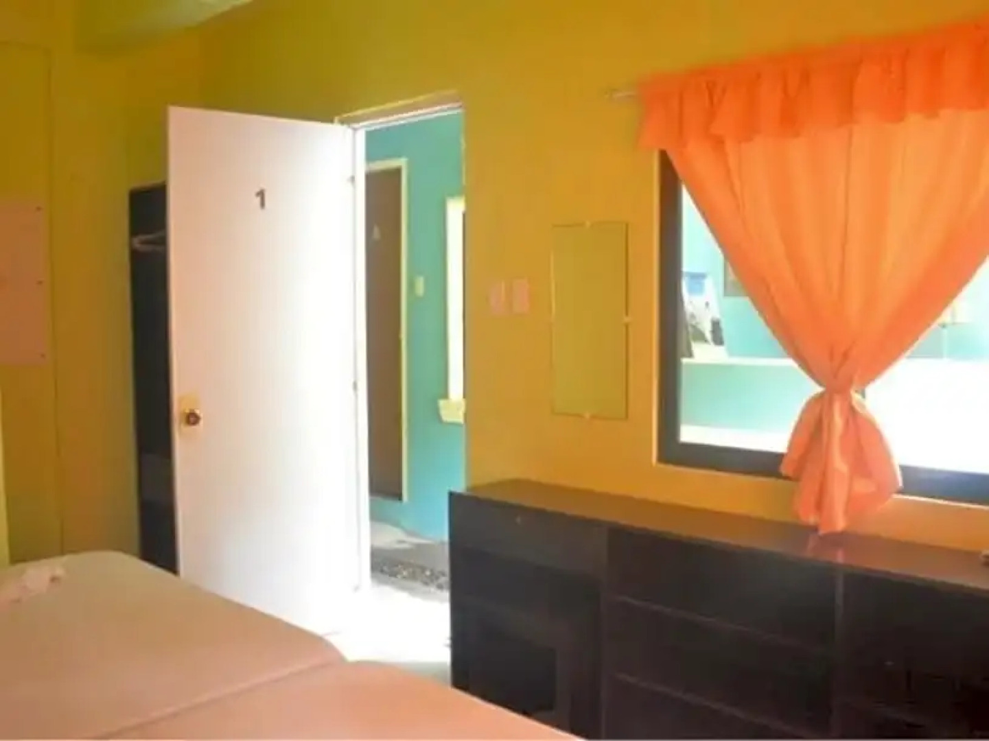 Ellen's Resort Annex