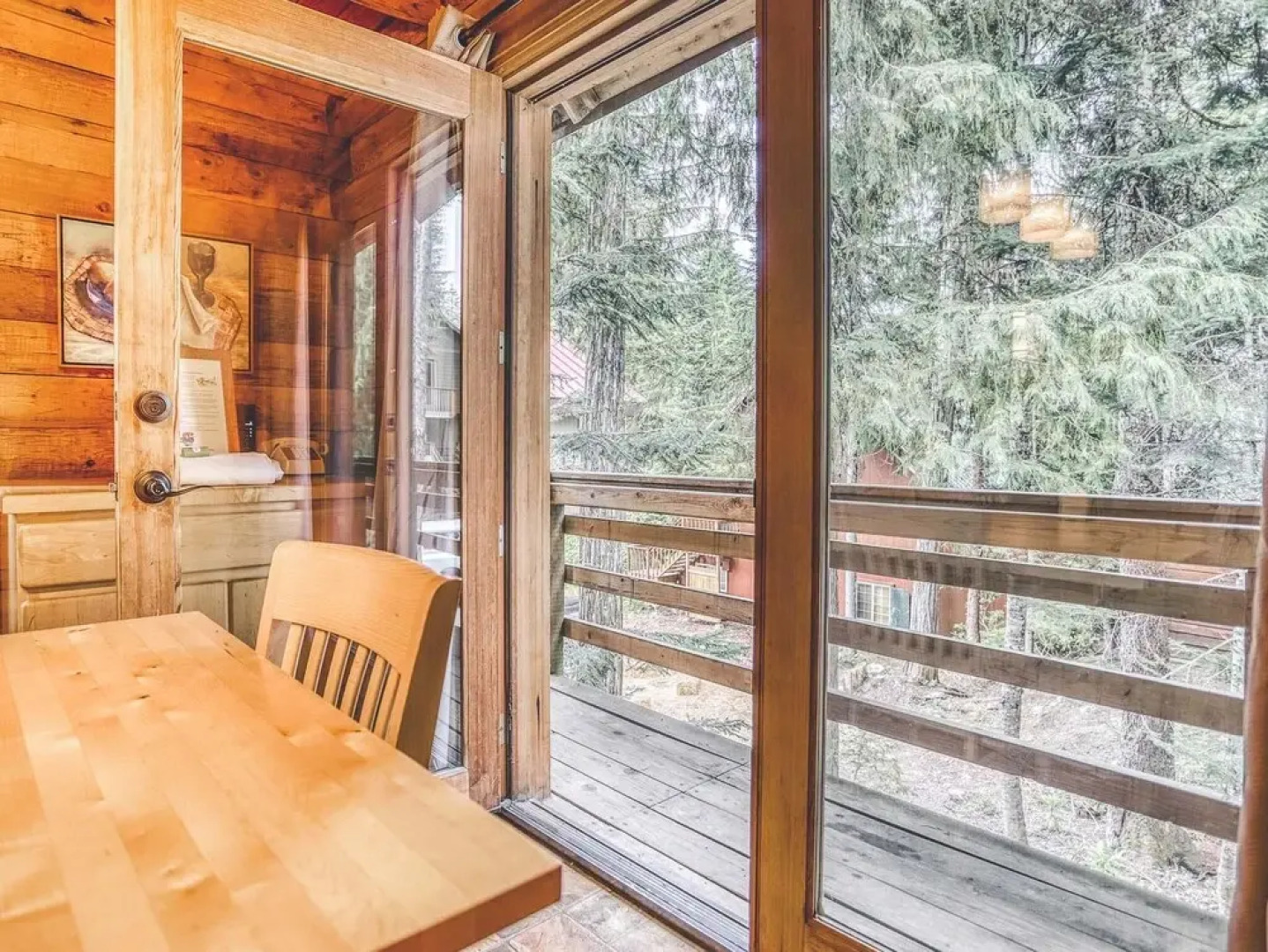 Cedarwood Lodge