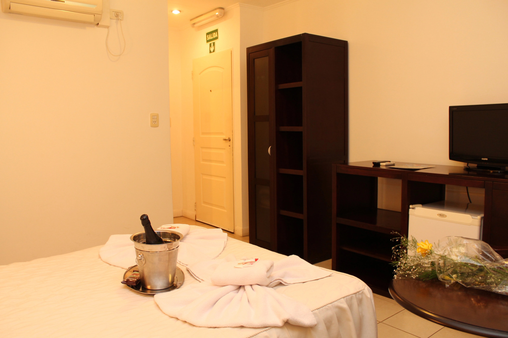 Brisas del Lago Apart & Hotel Federacion