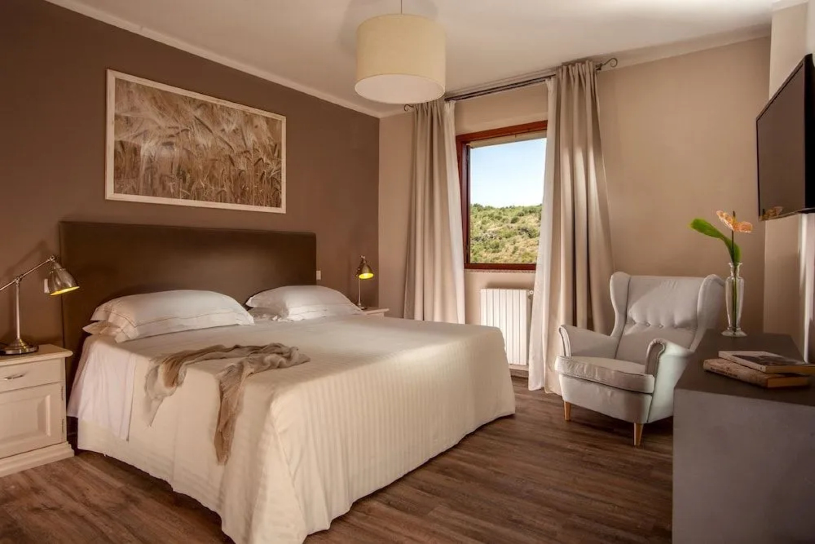 Valle del Buttero Hotel Residence