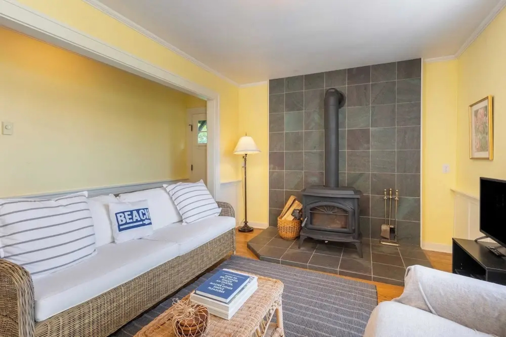 Smugglers Lagoon Beach Cottage by Avantstay