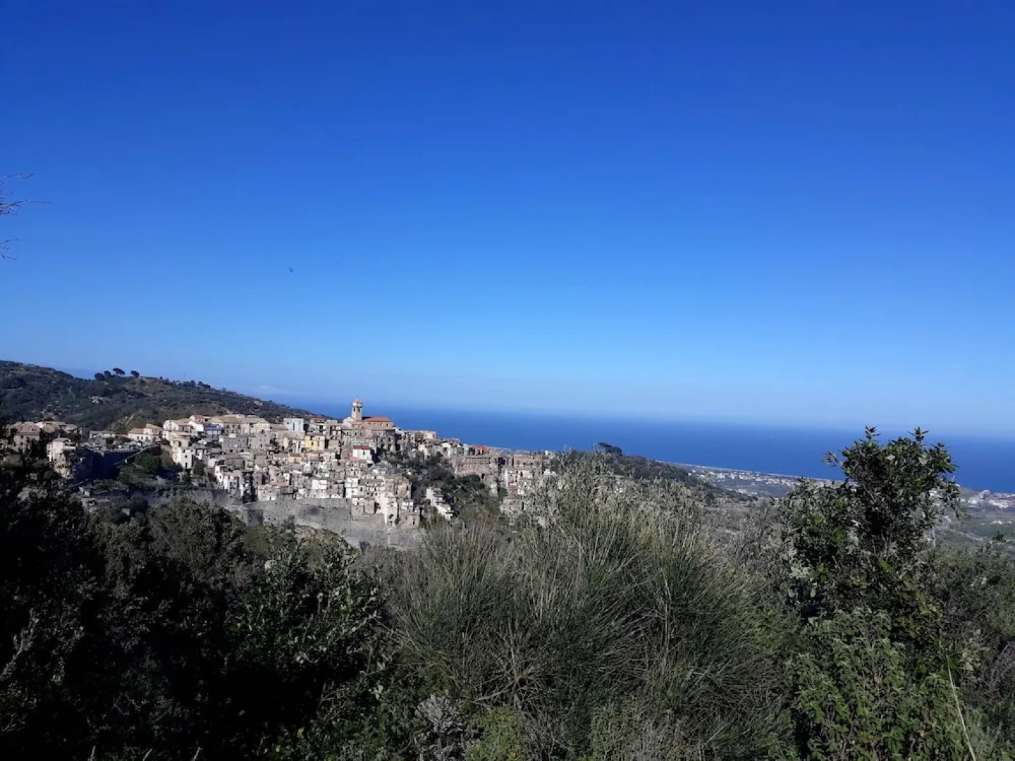 House With one Bedroom in Badolato, With Wonderful sea View, Furnished Terrace and Wifi Near the Beach