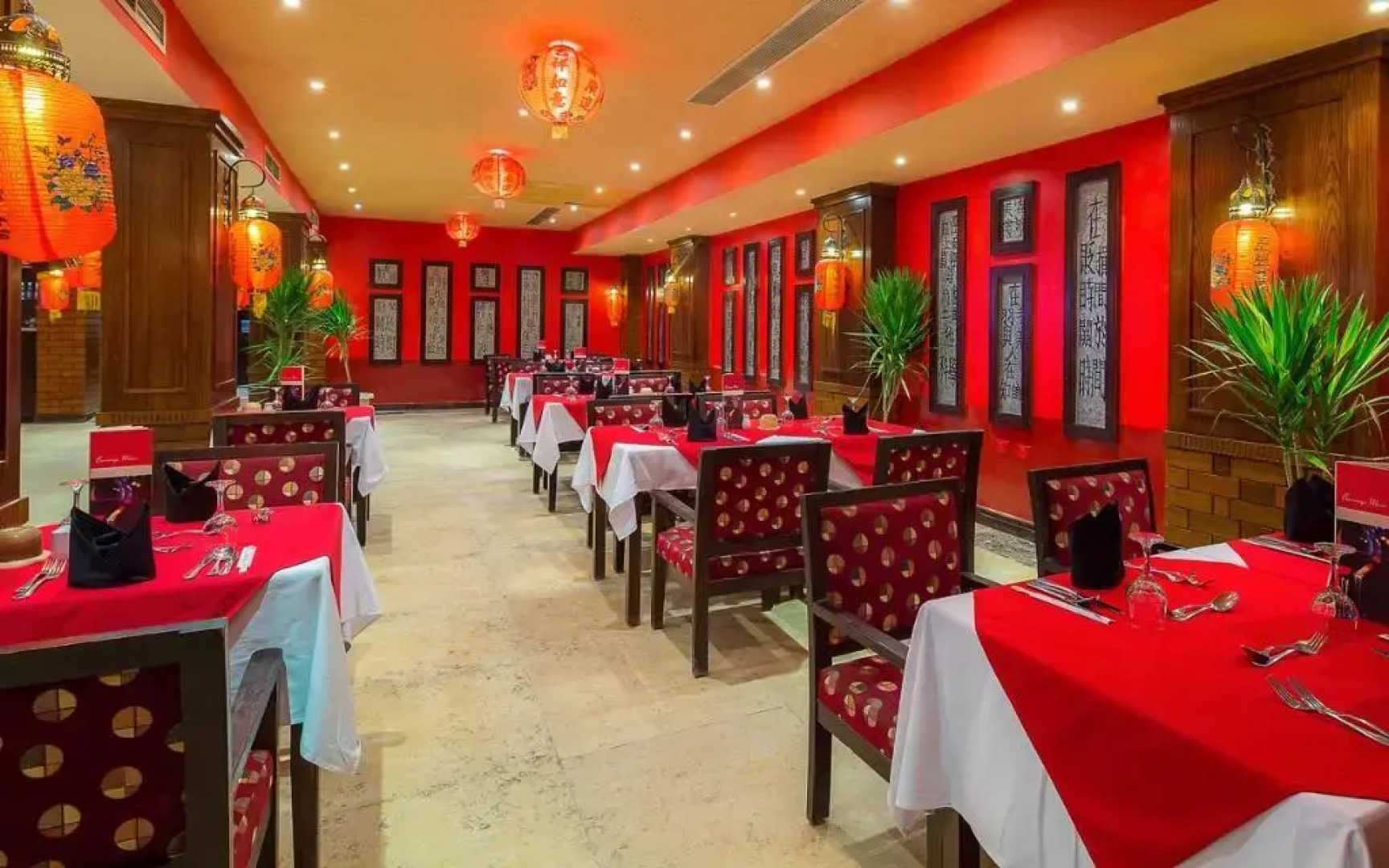 Hawaii Riviera Club Aqua Park - Families and Couples Only