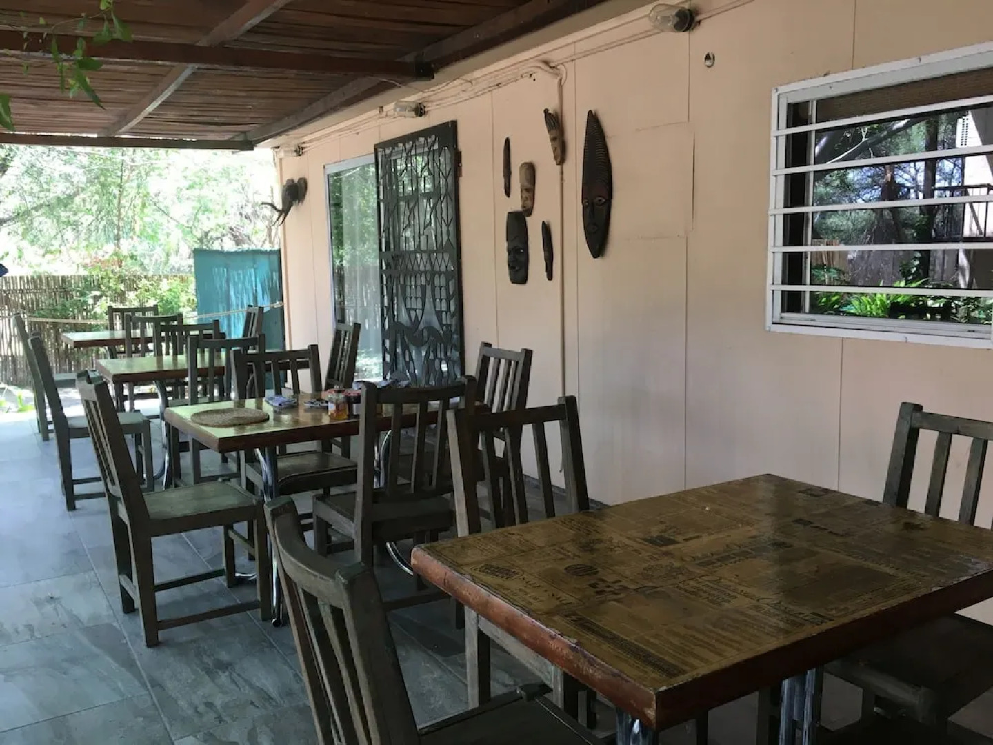 Maun Waterfront Guesthouse