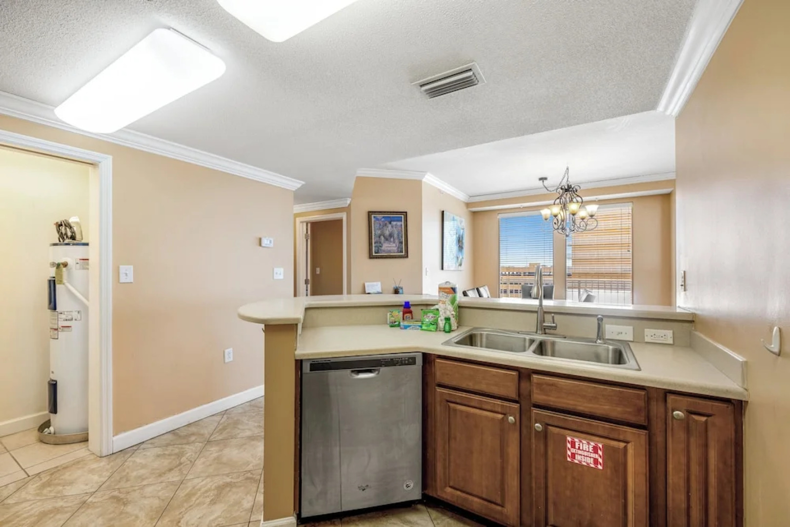 Corner Unit Right on the Sand, 2 Lagoon-style Pools, Spectacular Views