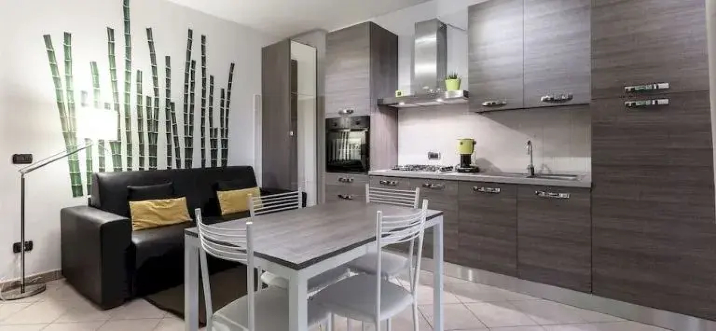 Suitelowcost - Limbiate