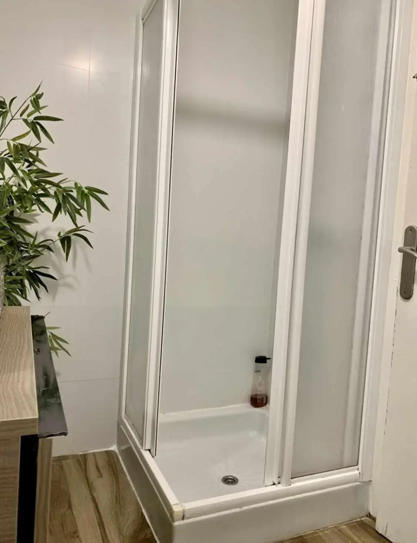 Apartamento F1 Urb Las Cañas