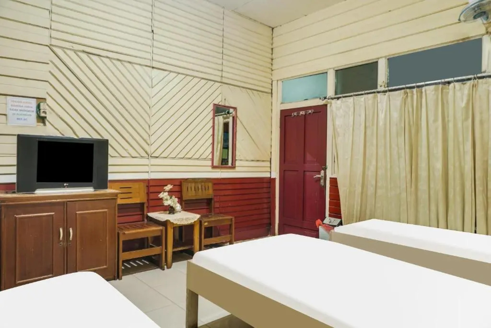 Hotel O Anggrek Daqu Syariah Kapuas