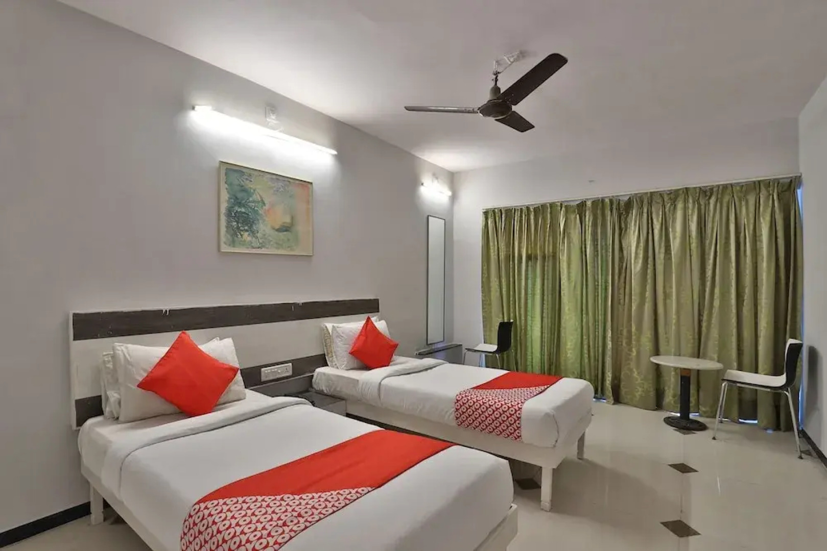 OYO 27796 Hotel Jubilee