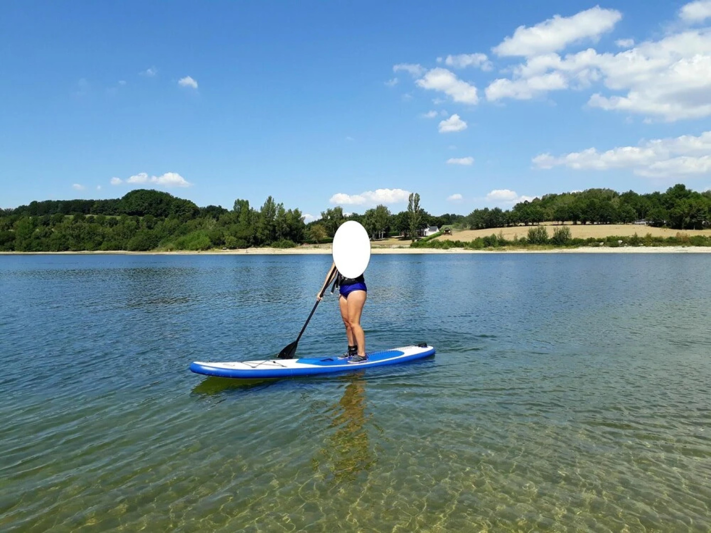 House With 2 Bedrooms in Salles-curan, With Wonderful Lake View, Enclosed Garden and Wifi