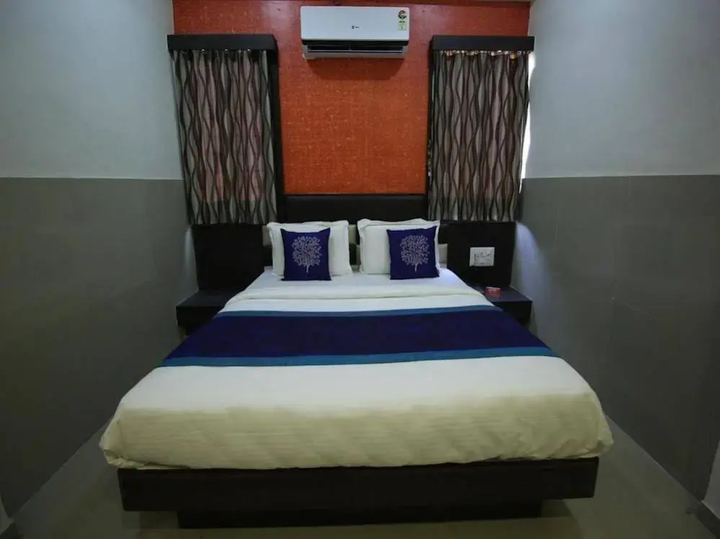 OYO Rooms Sahkari Jin Cross Road