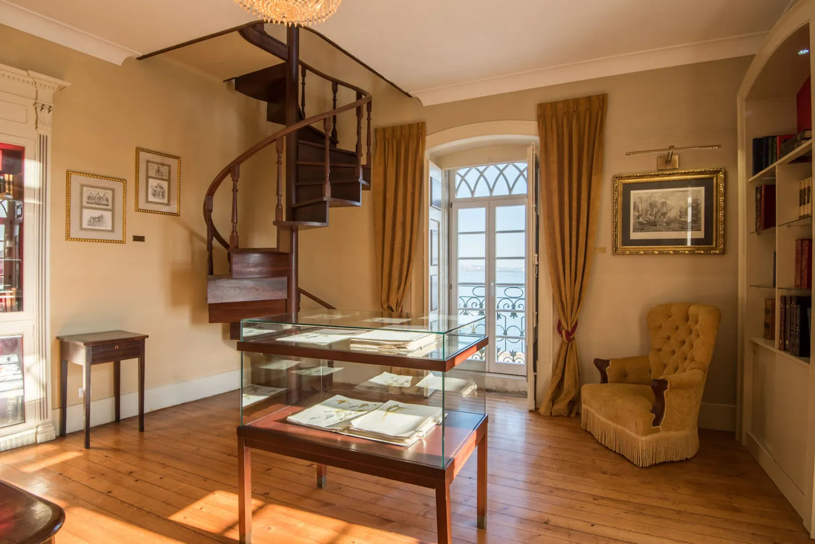 Отель Vila Gale Collection Palacio dos Arcos