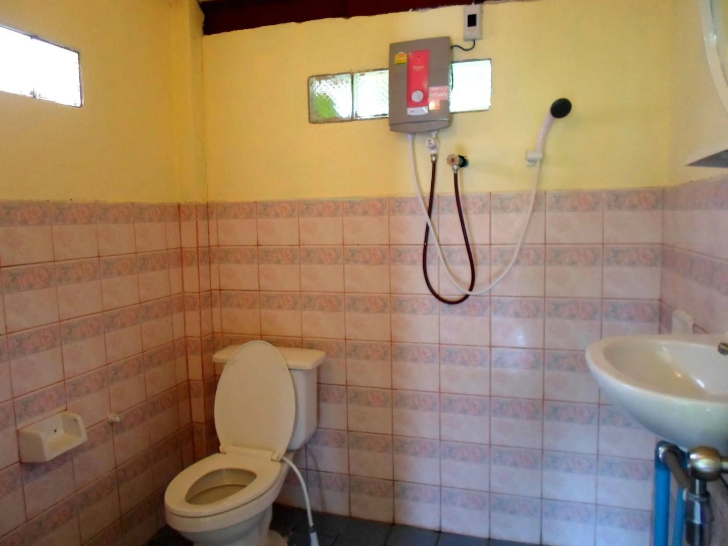 Baan Rimnam Resort Khao Sok