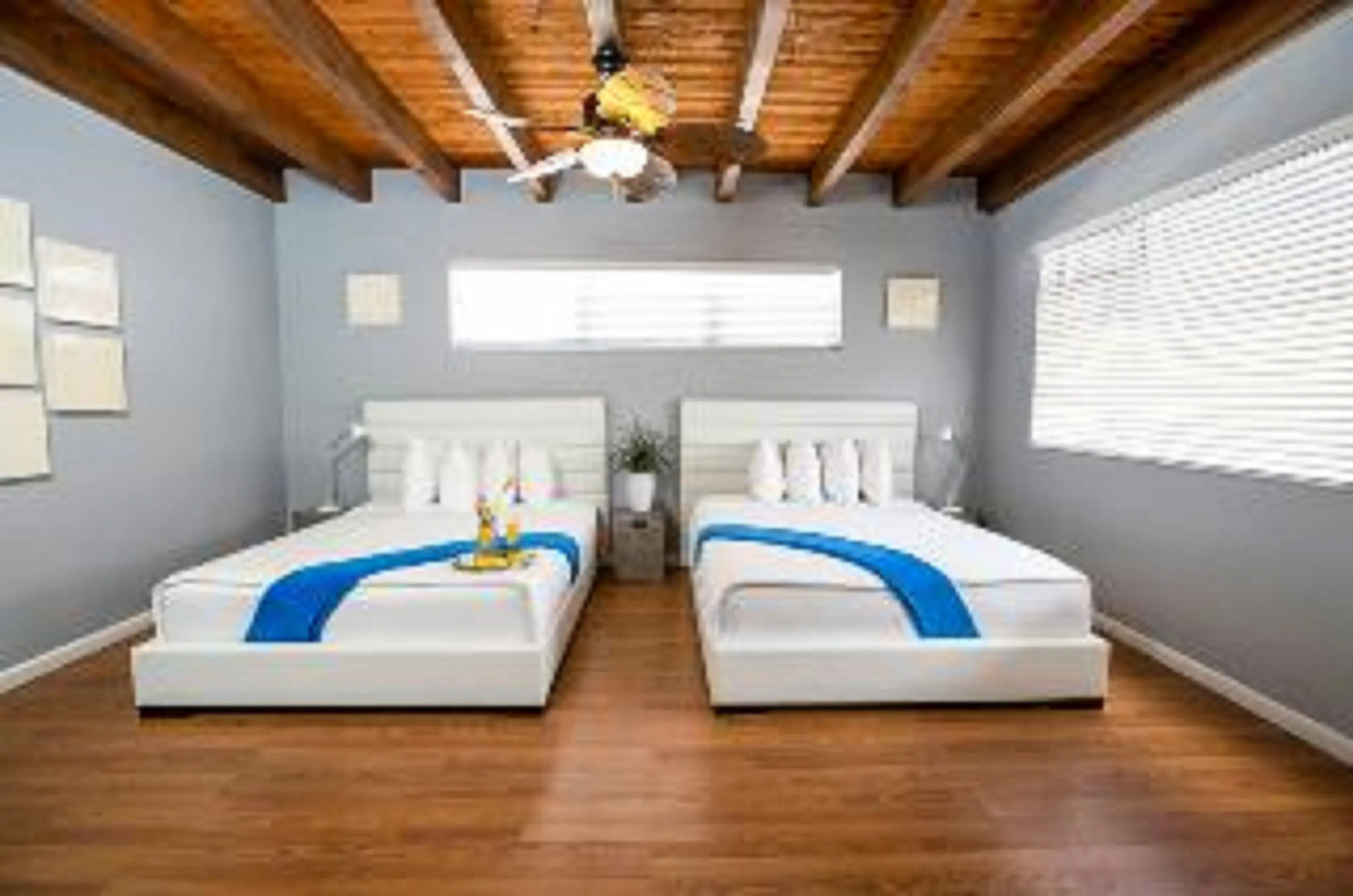 Hollywood Beach Suites