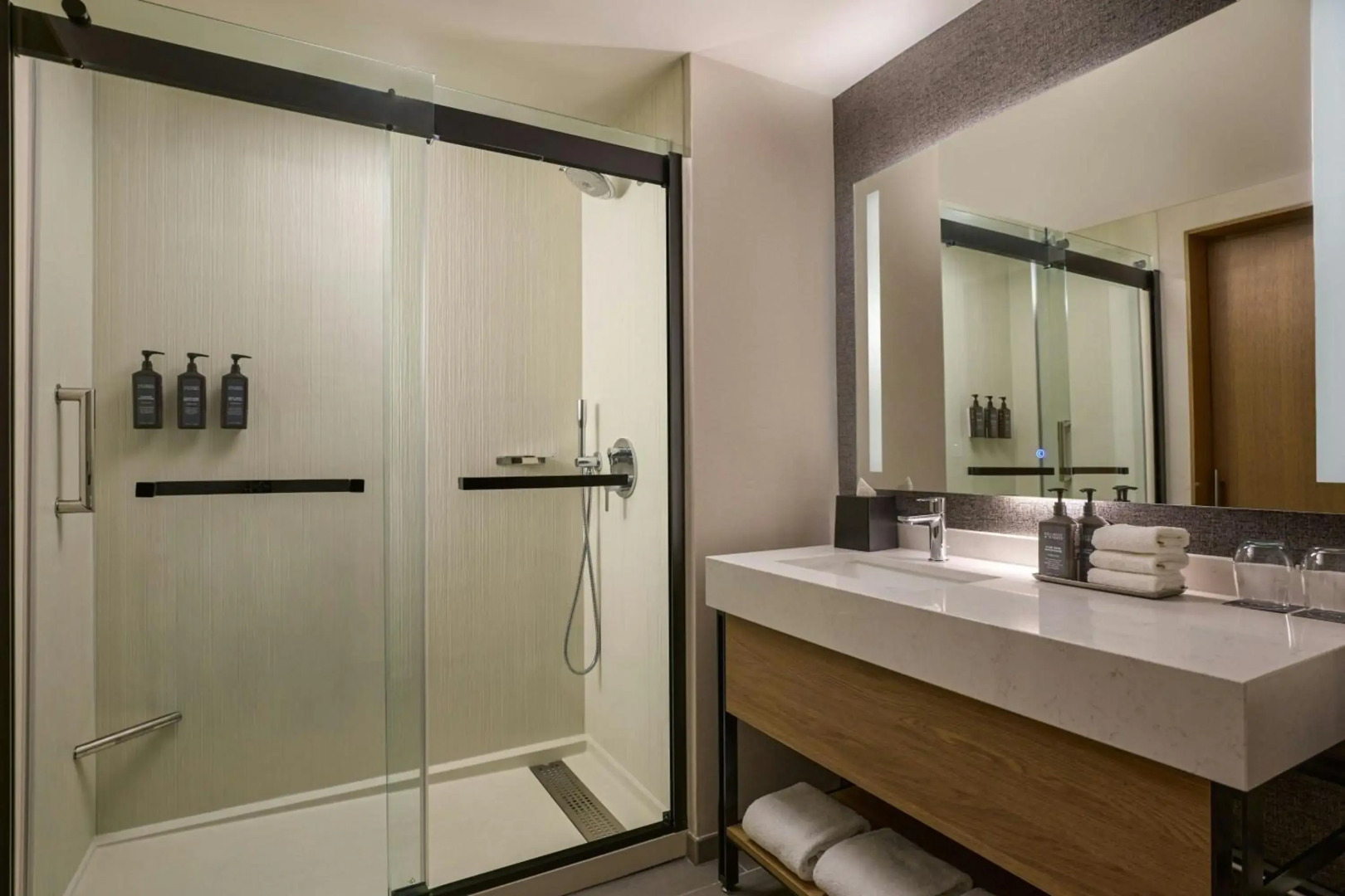 Sheraton Grand Sacramento Hotel