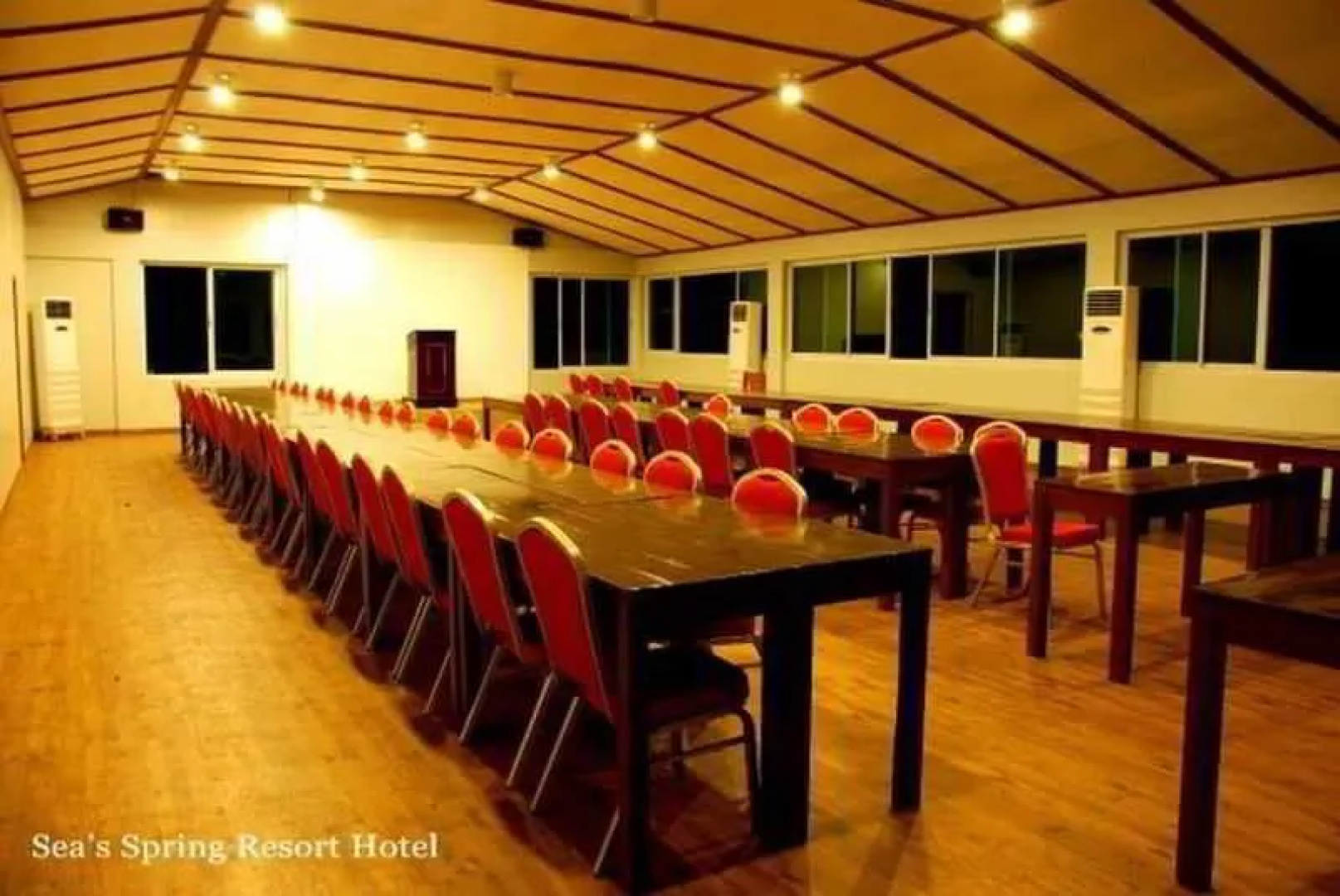 Seas Spring Resort